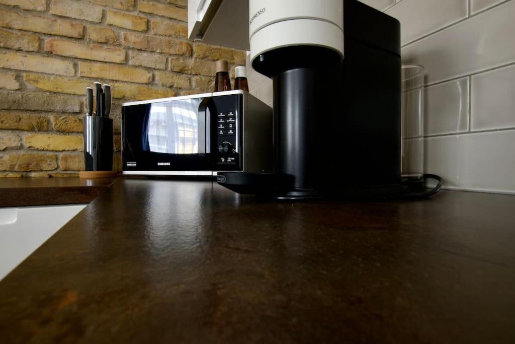Premium Apartment By Hi5- Anker Apartment Budapest Extérieur photo