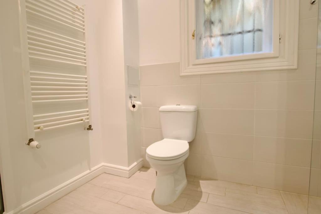 Premium Apartment By Hi5- Anker Apartment Budapest Extérieur photo