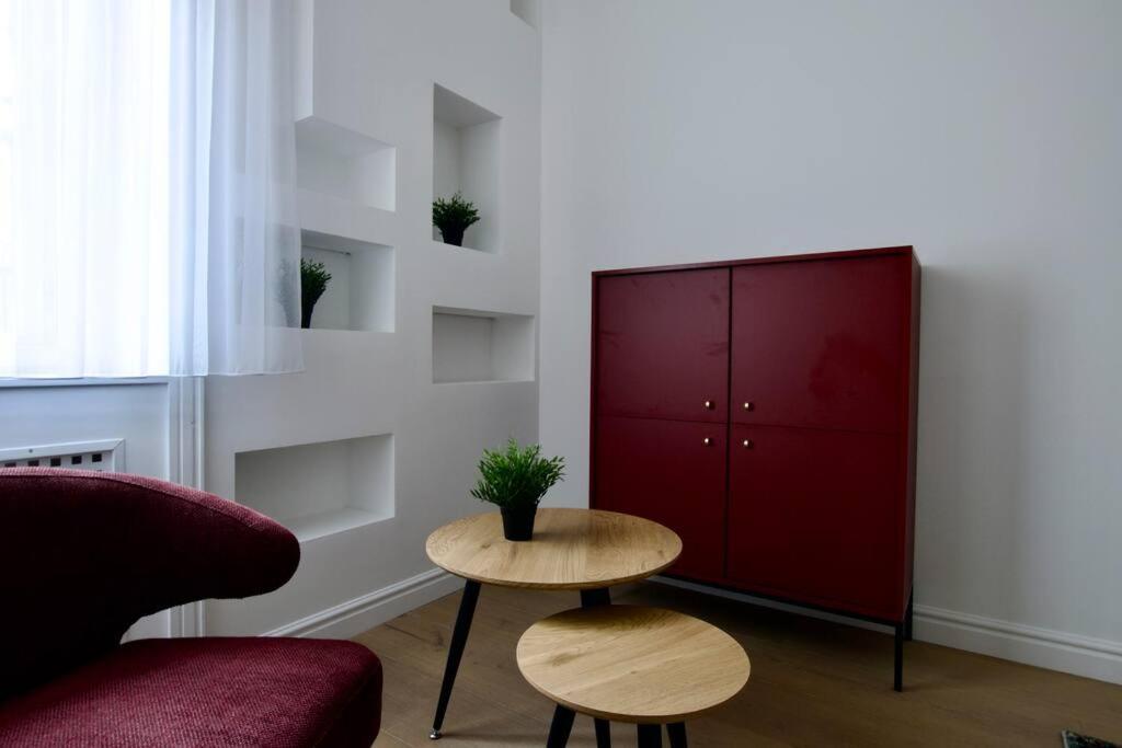 Premium Apartment By Hi5- Anker Apartment Budapest Extérieur photo